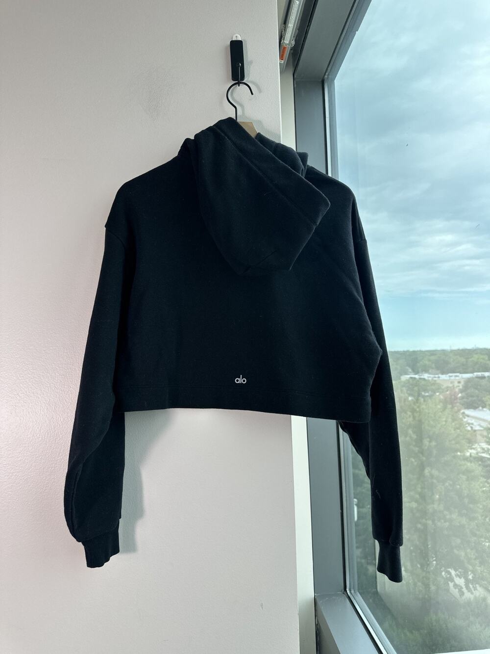 Alo Yoga Bae Hoodie Black Cropped Sweatshirt
